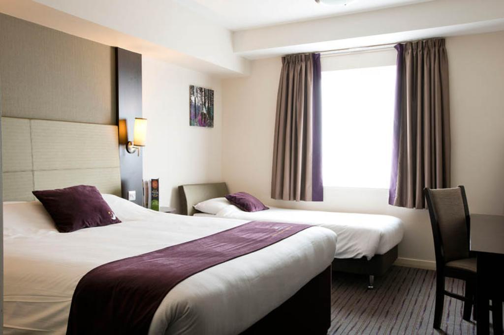 Premier Inn Dundee North Rum bild
