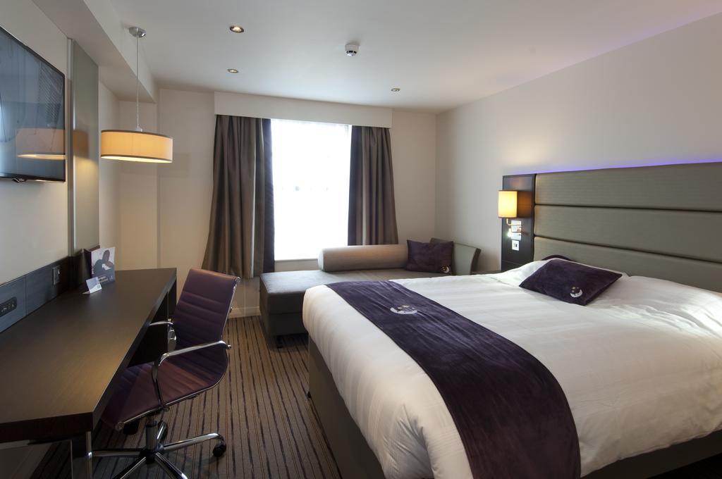 Premier Inn Dundee North Rum bild