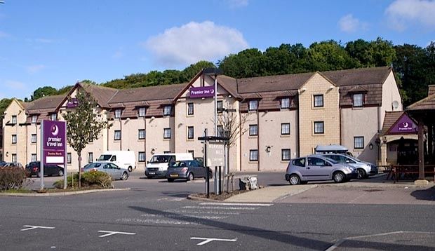 Premier Inn Dundee North Exteriör bild