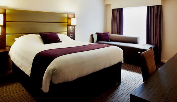 Premier Inn Dundee North Exteriör bild